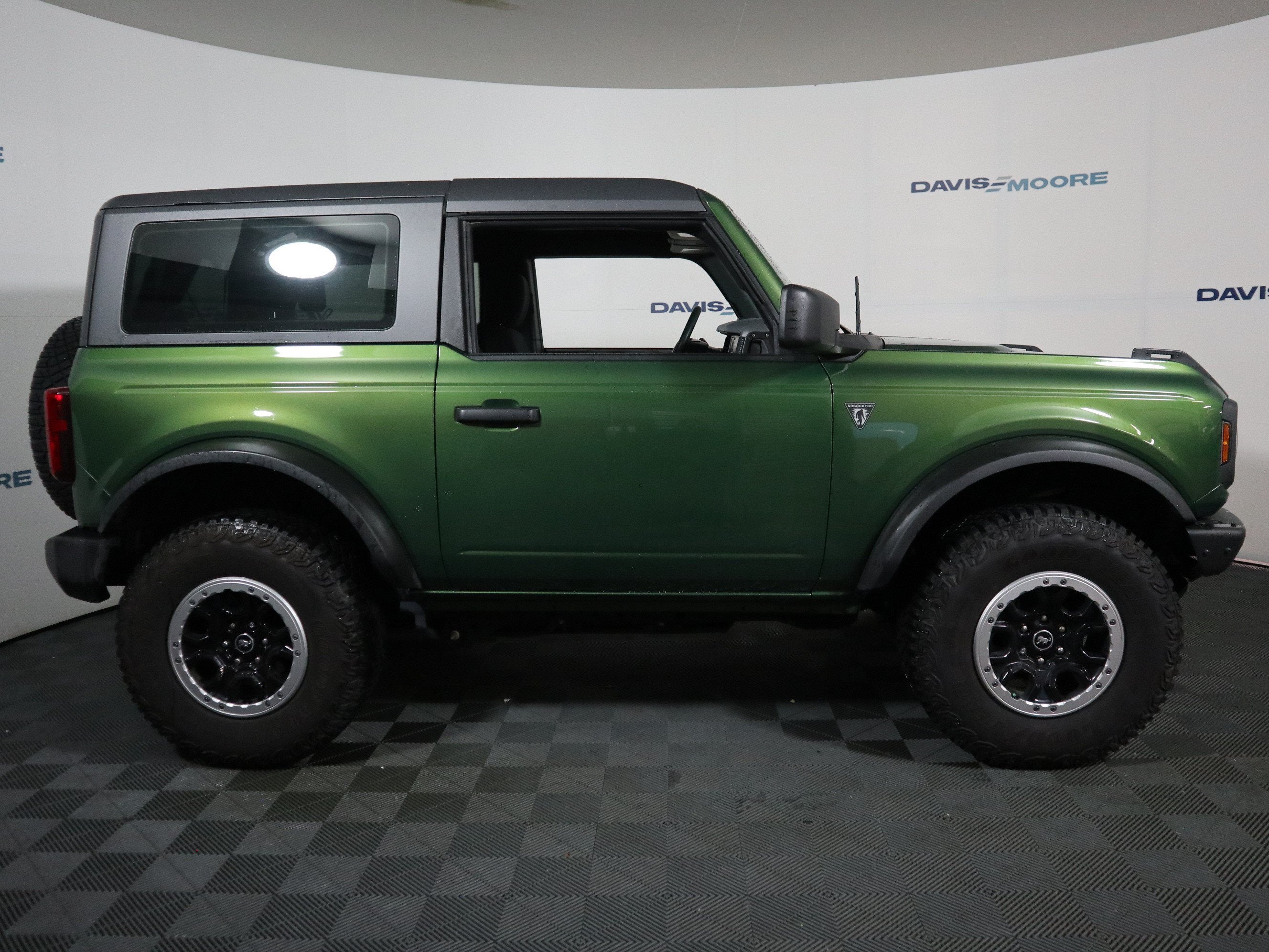 2023 Ford Bronco — interior view