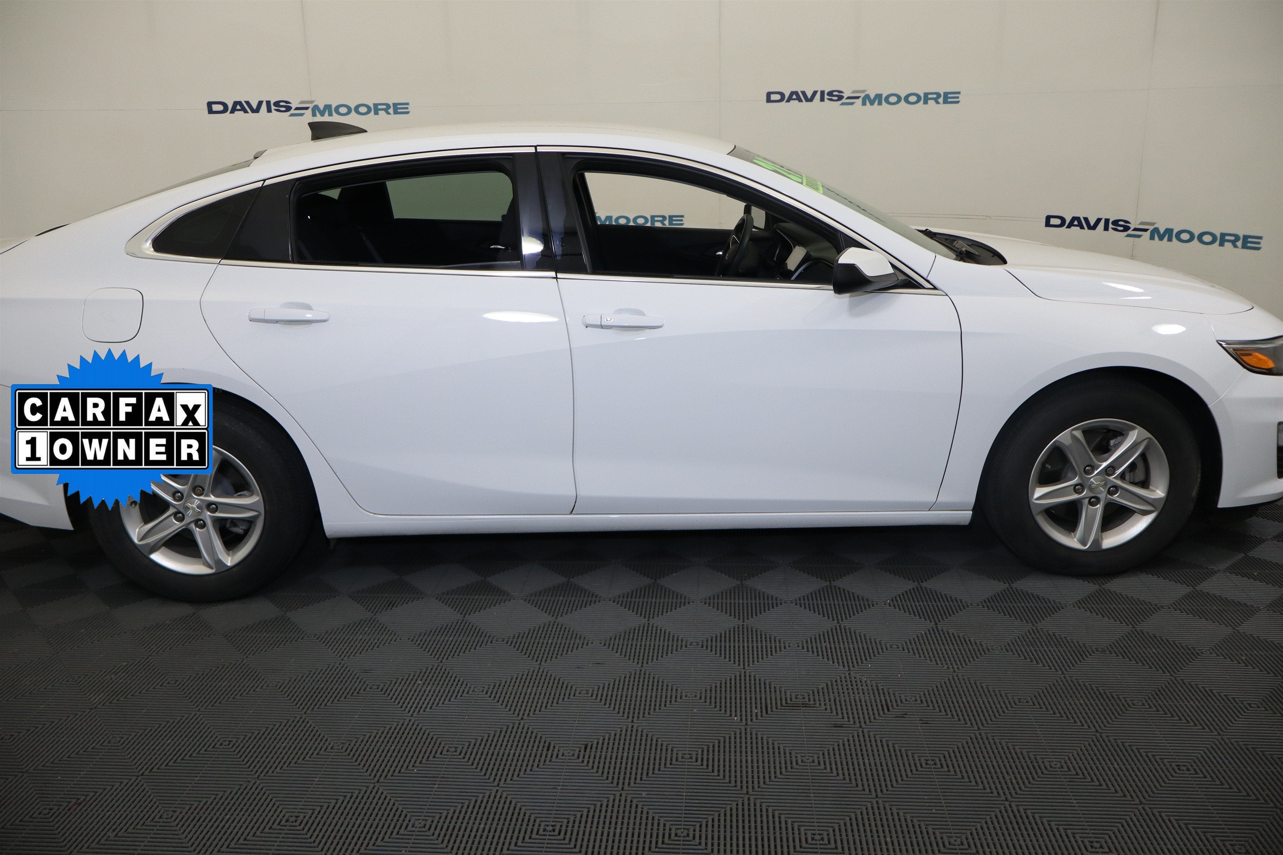 2021 Chevrolet Malibu — detail view