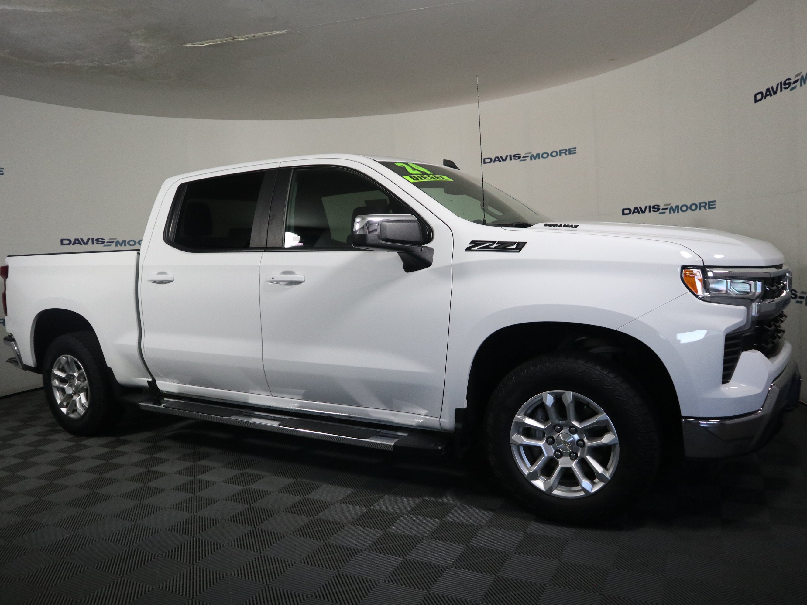 2024 Chevrolet Silverado 1500 — interior view