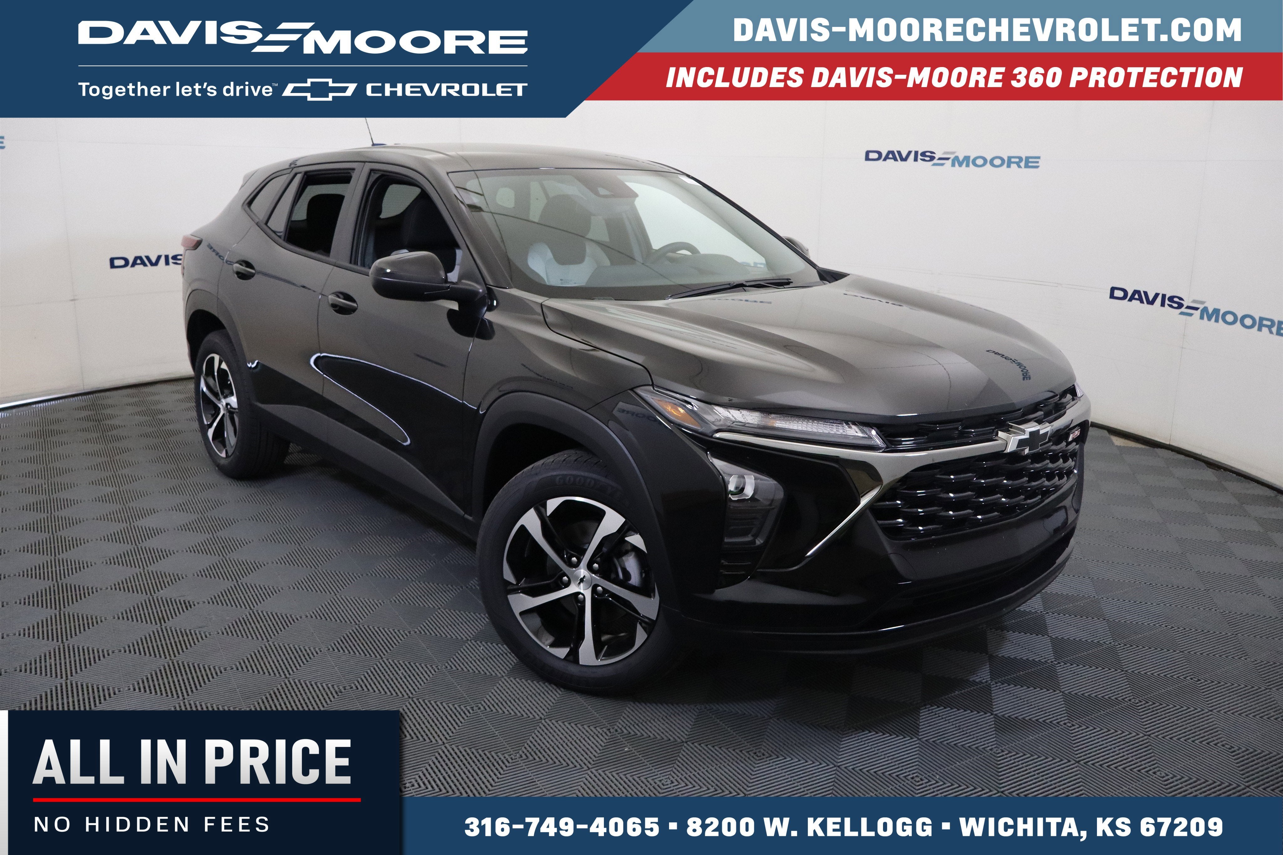 2026 Chevrolet Trax 1RS in Mosaic Black Metallic — front three-quarter view